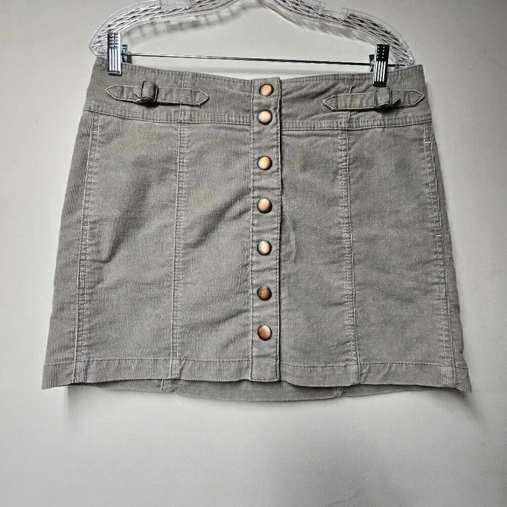 Vintage Gap Corduroy Button Front Brown Skirt Size 10 Pockets Buckle Accents